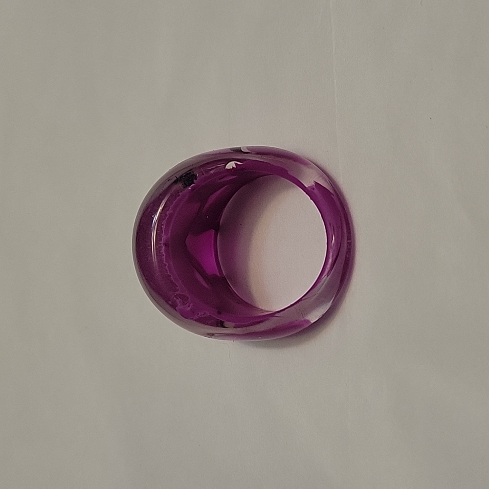 ❄️Fun Fashion Acrylic Ring - Picture 2 of 4